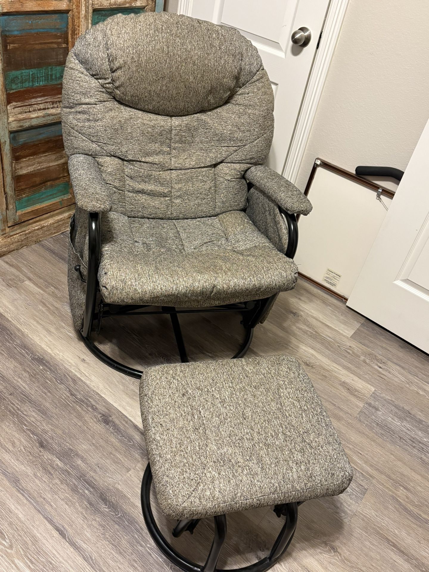 Swivel Glider Recliner w/Foot Pedestal