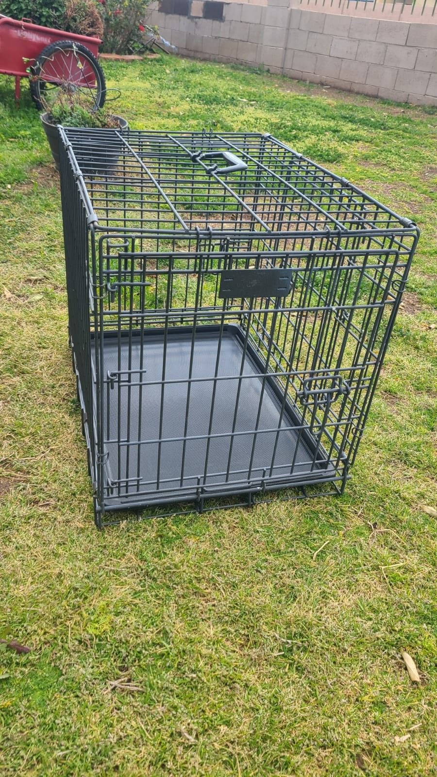 **Small Wired Dog Cage **