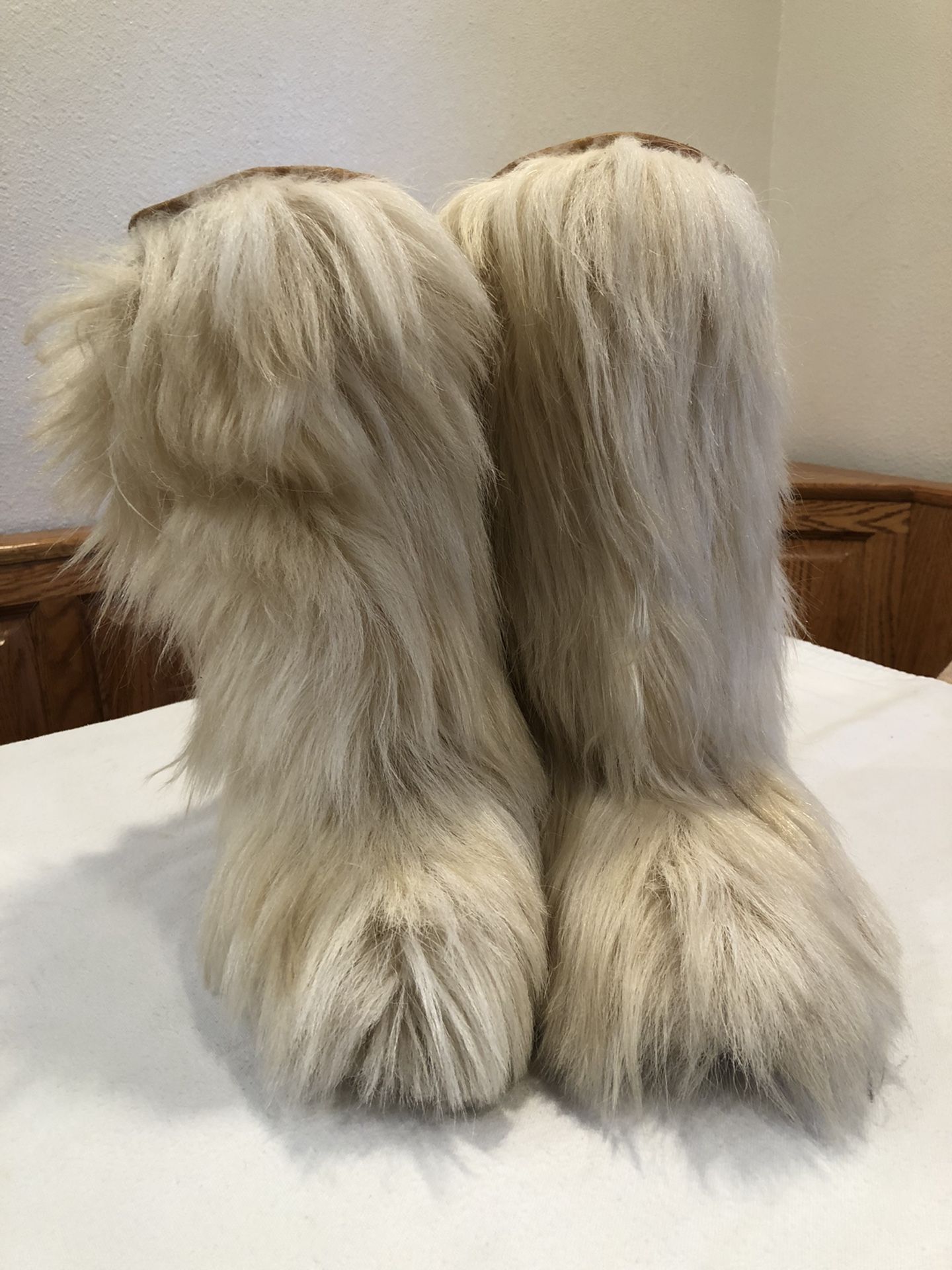 Vera Pelle Boots With The Fur Vintage 70’s Yeti Goat Hair/Fur Boots Size 8 Us
