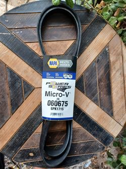 Napa Serpentine Belt 060675