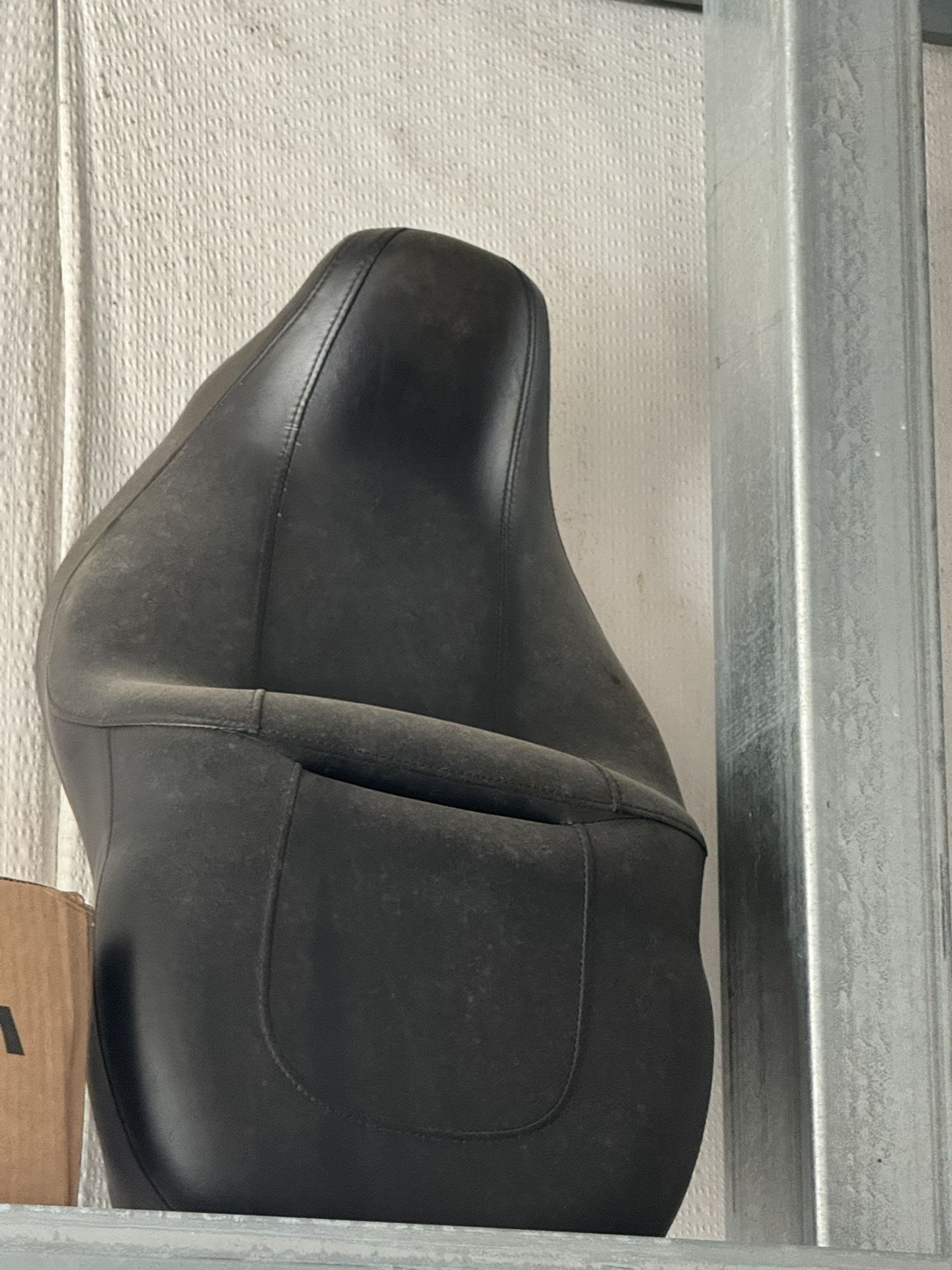 Harley Seat
