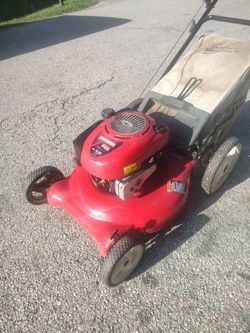 Cortadora de grama  CRAFTSMAN  6.25  190 cc  21" es de empujar