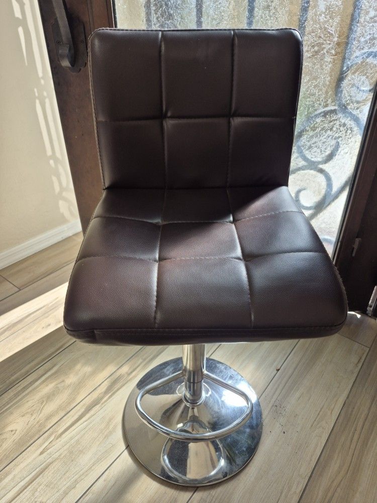 One Piece Brown Exelent Condition 