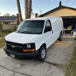 2004 Chevy Express 2500