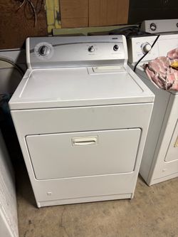 Gas dryer Kenmore works good we deliver