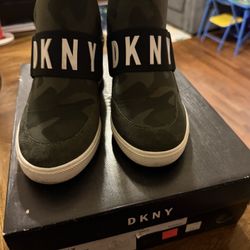 DKNY Shoes