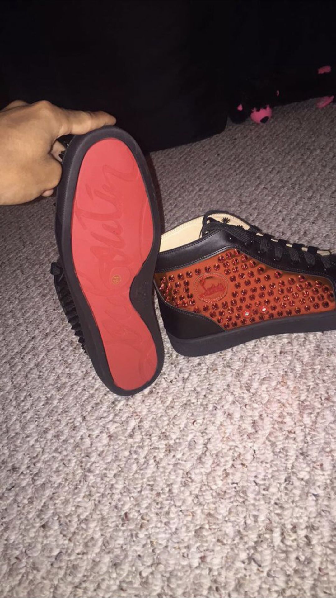 RED BOTTOMS FOR SALE COME WITH BOX