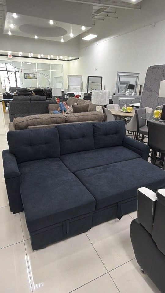 Living Room - Sofa Seccional Bed With Couch. New In Store. With 45% Descount
