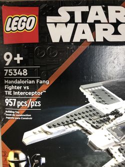 LEGO Star Wars Mandalorian Fang Fighter vs. TIE Interceptor 75348