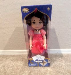 Disney animators collection It’s a small world France Doll