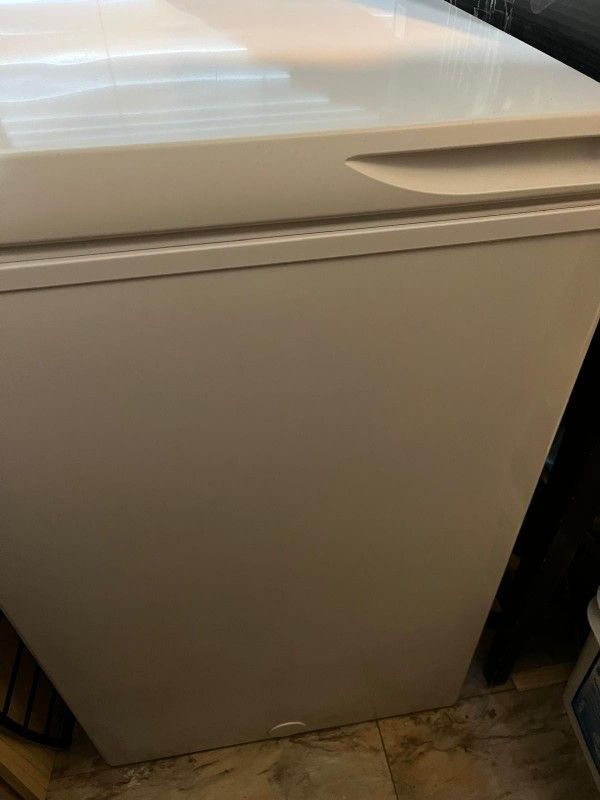 Ninja, Maytag, Greenworks And Hot Point