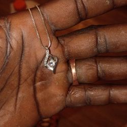 The Pendant Necklace Stainless Silver And A Apple Watch/Marco Ecko