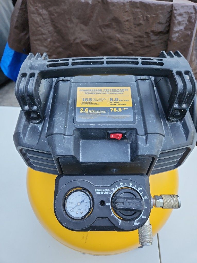 DeWalt 6.0 Gallon Air Compressor