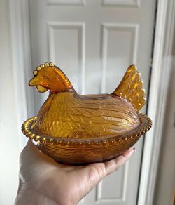 Vintage Amber Glass Hen on Nest