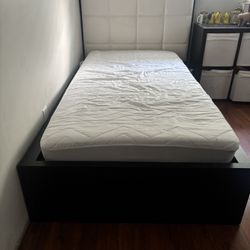 2 Twin Malm Beds With Headboards 
