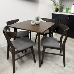 Lunch Table And Chairs 