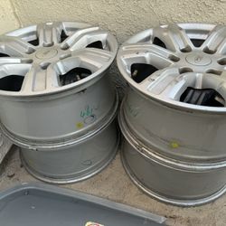 4 Ford Ranger  16-18″ diameter, 7-8″ rims 