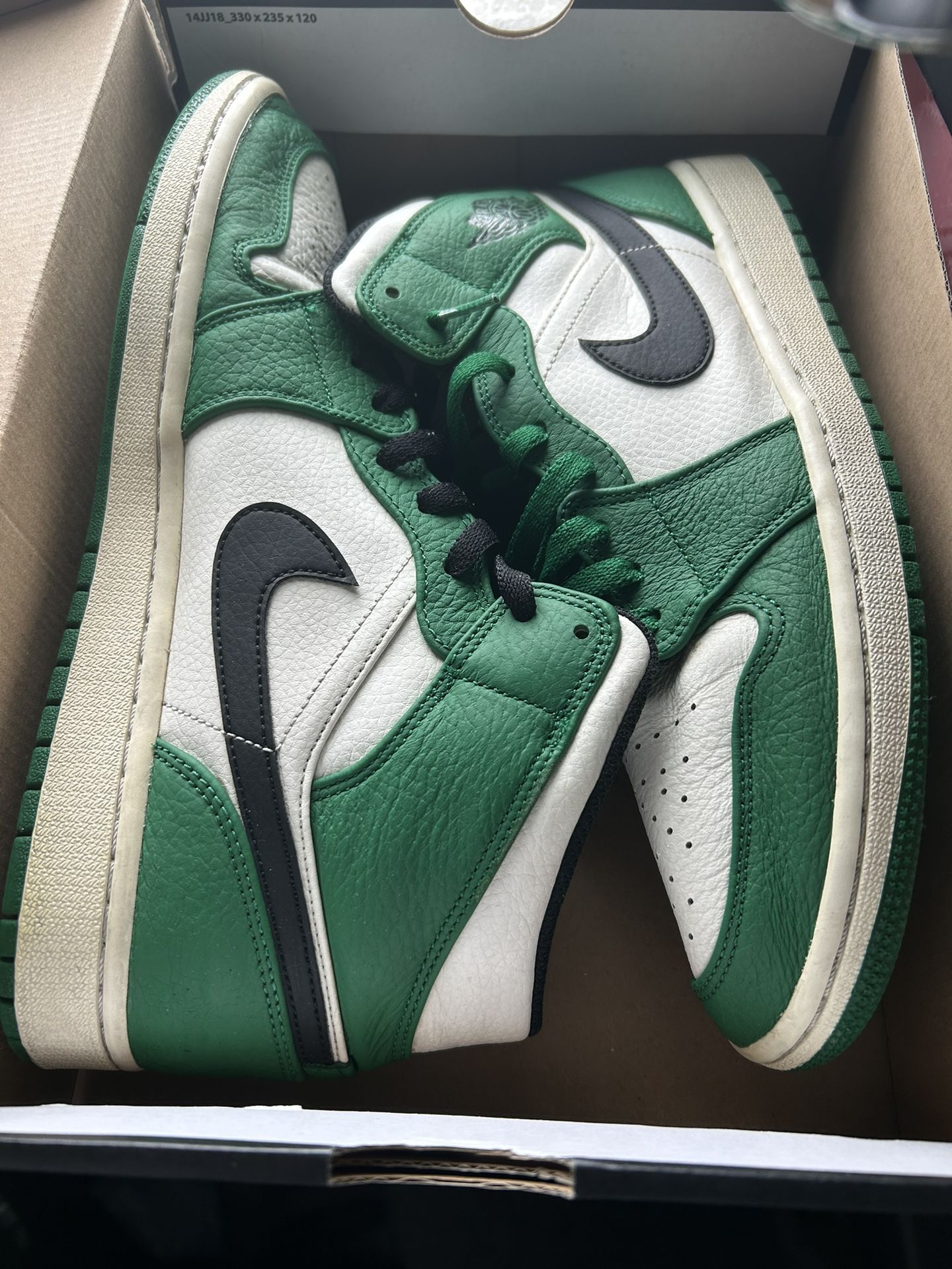 Jordan 1 Pine Green