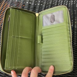 Green Wallet