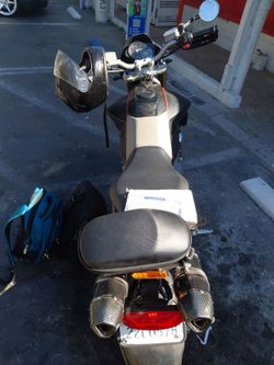Aprilia dorsoduro 750cc