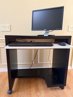 ★★★★★  Computer Desk with Keyboard / Mouse tray - $ 59