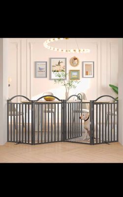 Metal freestanding dog gate
