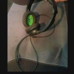 Xbox One turtlebeach headset