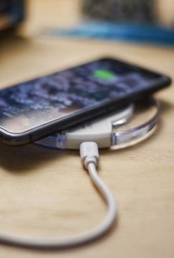 Qi Wireless charger for iPhone 8 X XS Samsung Galaxy Note