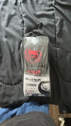 Venum 10oz boxing gloves