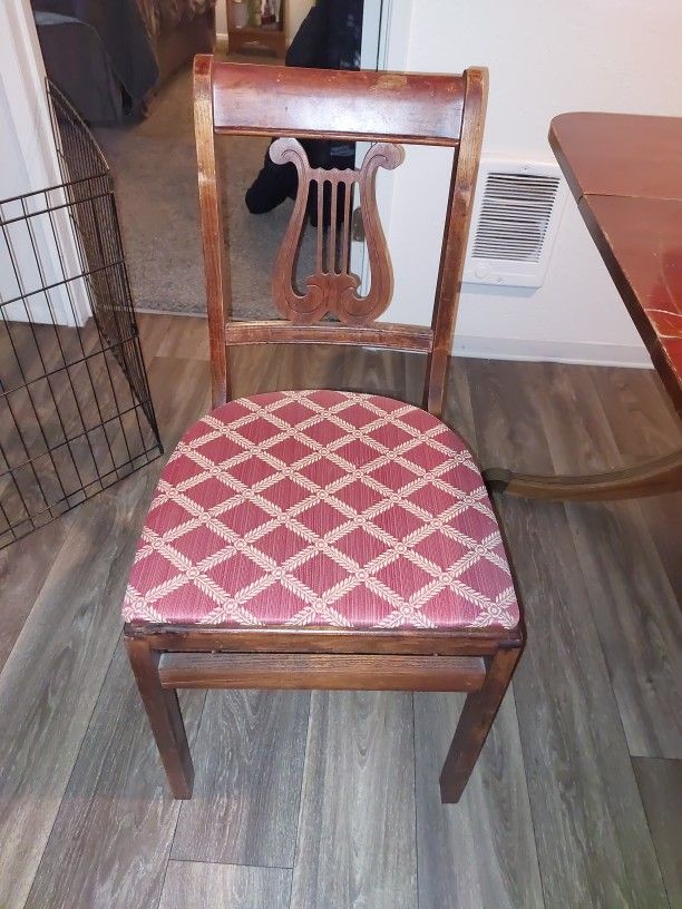 Vintage Solid Wood Table And Chairs. Table Adjustable and chairs fold up