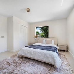 Brand New  QUEEN SIZE Bed – Complete Set | Modern Design