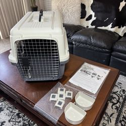 New 24” Pet Kennel Crate