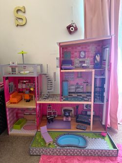 KidKraft Uptown Wooden Dollhouse