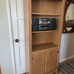 Cabinet /w Shelves