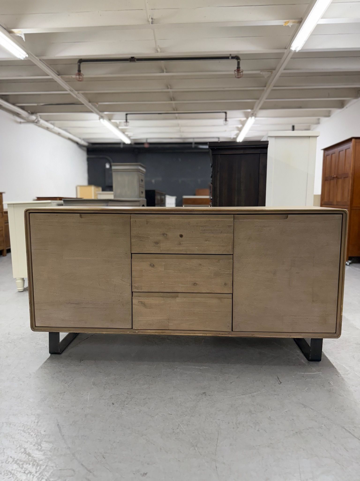 Natural Wood / Light Wood Dresser / Console Table / Media Center