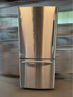 GE top freezer refrigerator