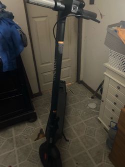 Phantius Electric Scooter Black Folding