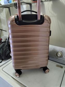 Very nice clean and sanitized suitcase on wheels