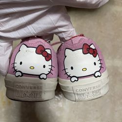 CONVERSE HELLO KITTY ONE STAR PINK PRISM SNEAKERS