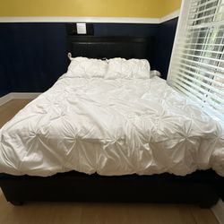 Coaster Queen Bedroom Set – Matching 3-Piece Set – $650 OBO