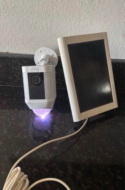 Ring with solar