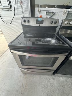 Kenmore Electric Stove . Cocina. 