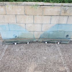 Left & right window from a 90 Honda Civic EF