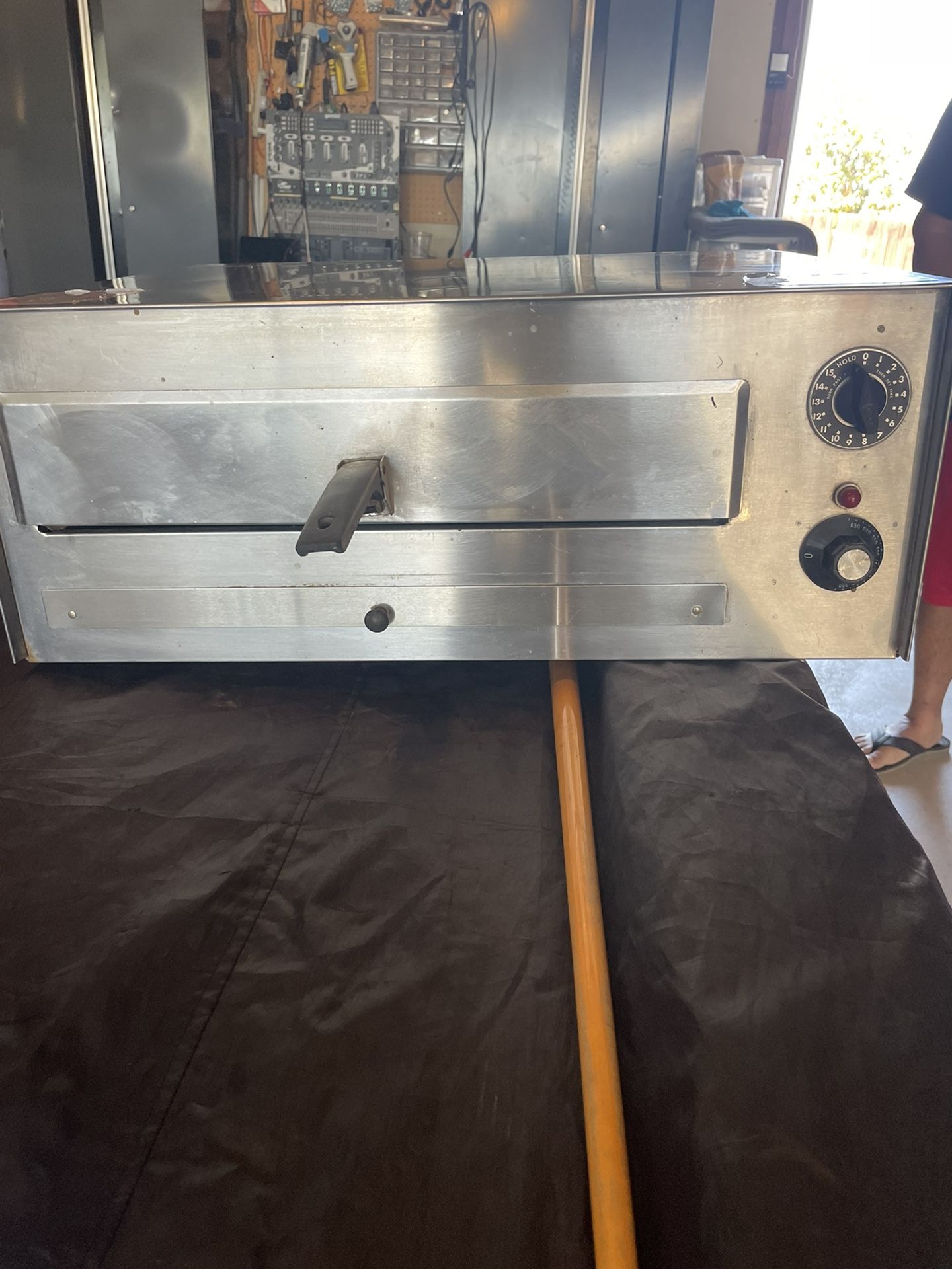 Pizza or Pretzel Oven