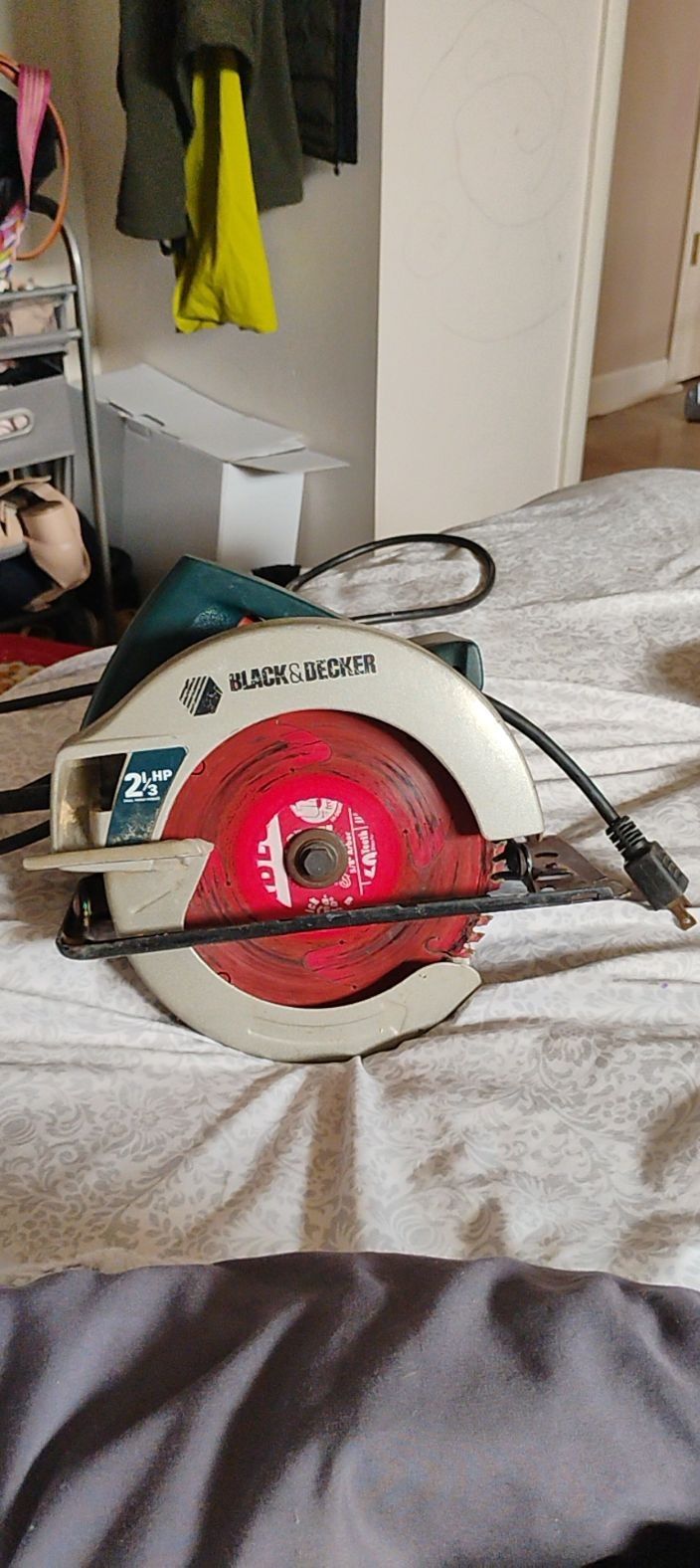 Black And Decker 7 1/4 Inch Saw