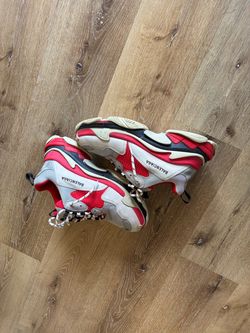 Balenciaga Triple S Red/Grey