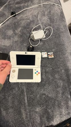 Nintendo 3ds White Mario Edition