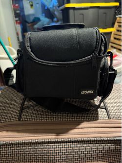 Camera & Laptop Bag Bundle – Vivitar, iZONIX & ThinkPad Bags