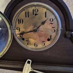 Working Vintage Wm. L. Gilbert Mantel Clock - Antique American Mechanical Clock - $250