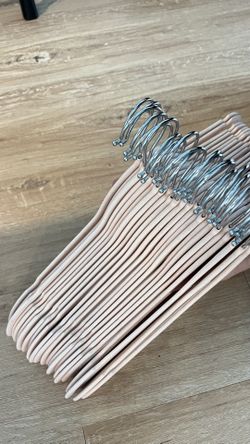  25-units  Velvet Hangers in Blush Pink